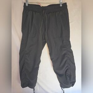 Womens Black Jogger Capri Pants